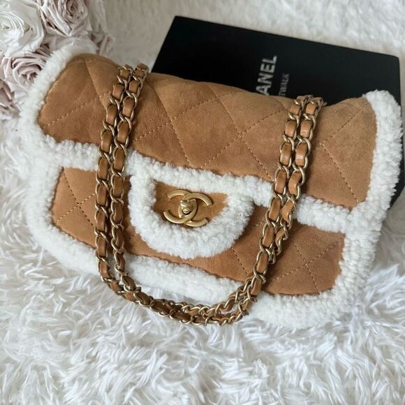 Sold Chanel Coco Neige Teddy Brown Quilted Shearling Suede Leather Classic Flap - Picture 3 of 15